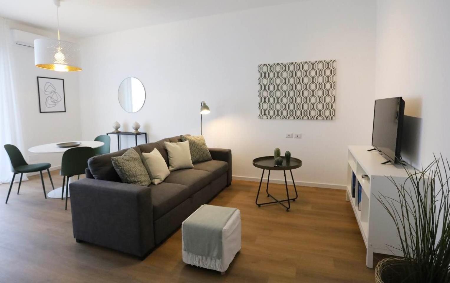 Lapigna Apartment วาเลนซาโน ภายนอก รูปภาพ