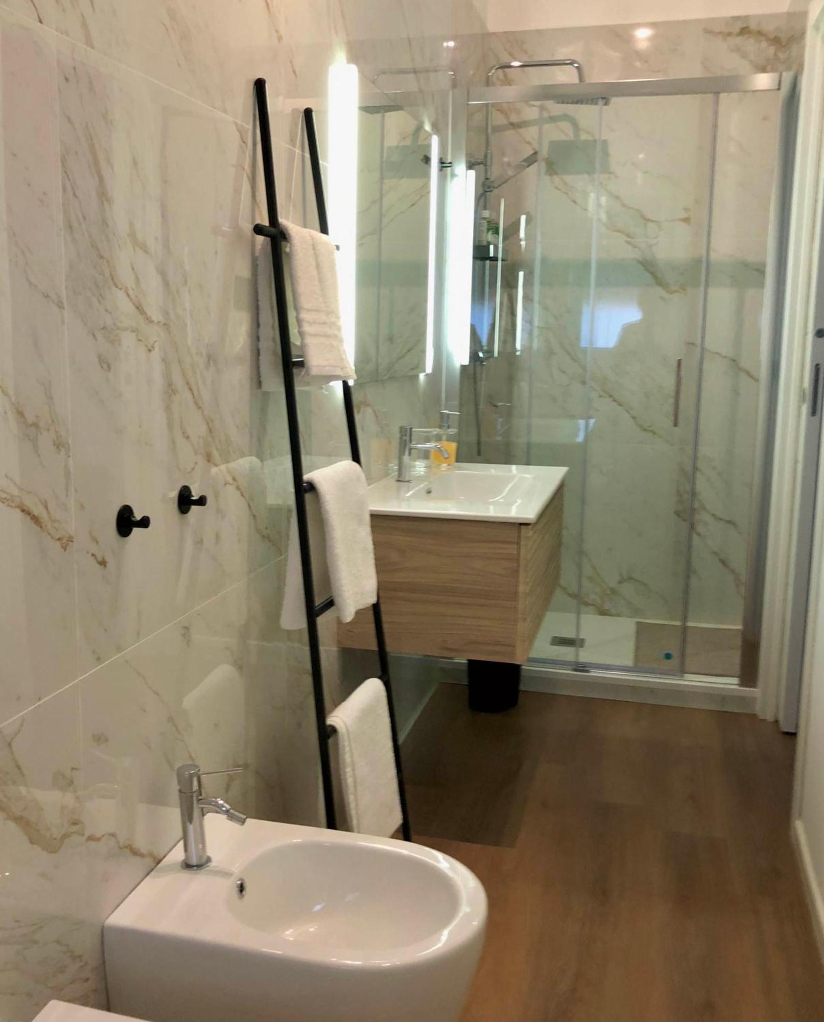 Lapigna Apartment วาเลนซาโน ภายนอก รูปภาพ