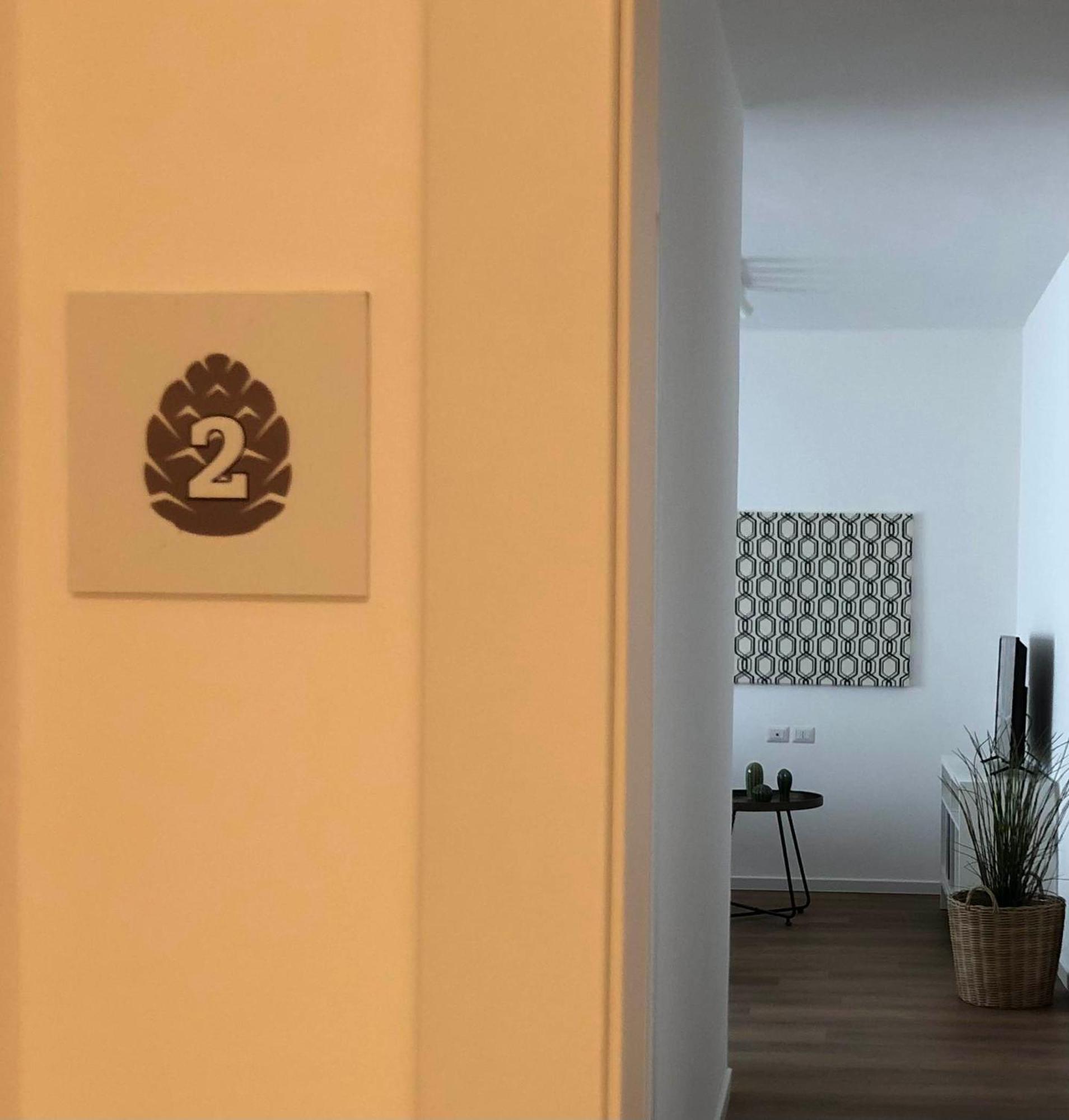 Lapigna Apartment วาเลนซาโน ภายนอก รูปภาพ